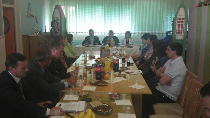 Во просториите на ОЈУДГ ,, 7 Септември ’’ - Пехчево, се одржа тркалезна маса на тема ,, Воведување на нови мерки за социјална заштита во општина Пехчево ’’.