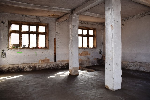 Општина Пехчево започна со реконструкција на старата пожарна зграда во центарот на Пехчево за потребите на пензионерите, односно за реконструкција на дел од просториите од првиот кат за изградба на пензионерски клуб.