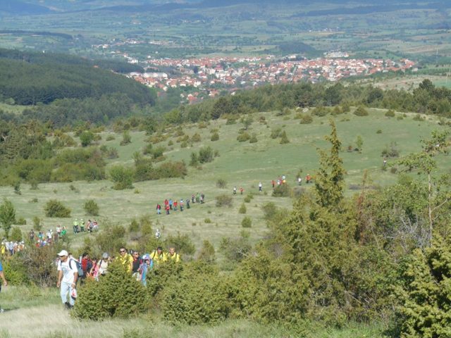 Планинарите од планинарското друштво „Кадиица“ од Пехчево во соработка со Општина Пехчево и приватниот туристички сектор работат на популаризација на планинарскиот туризам.